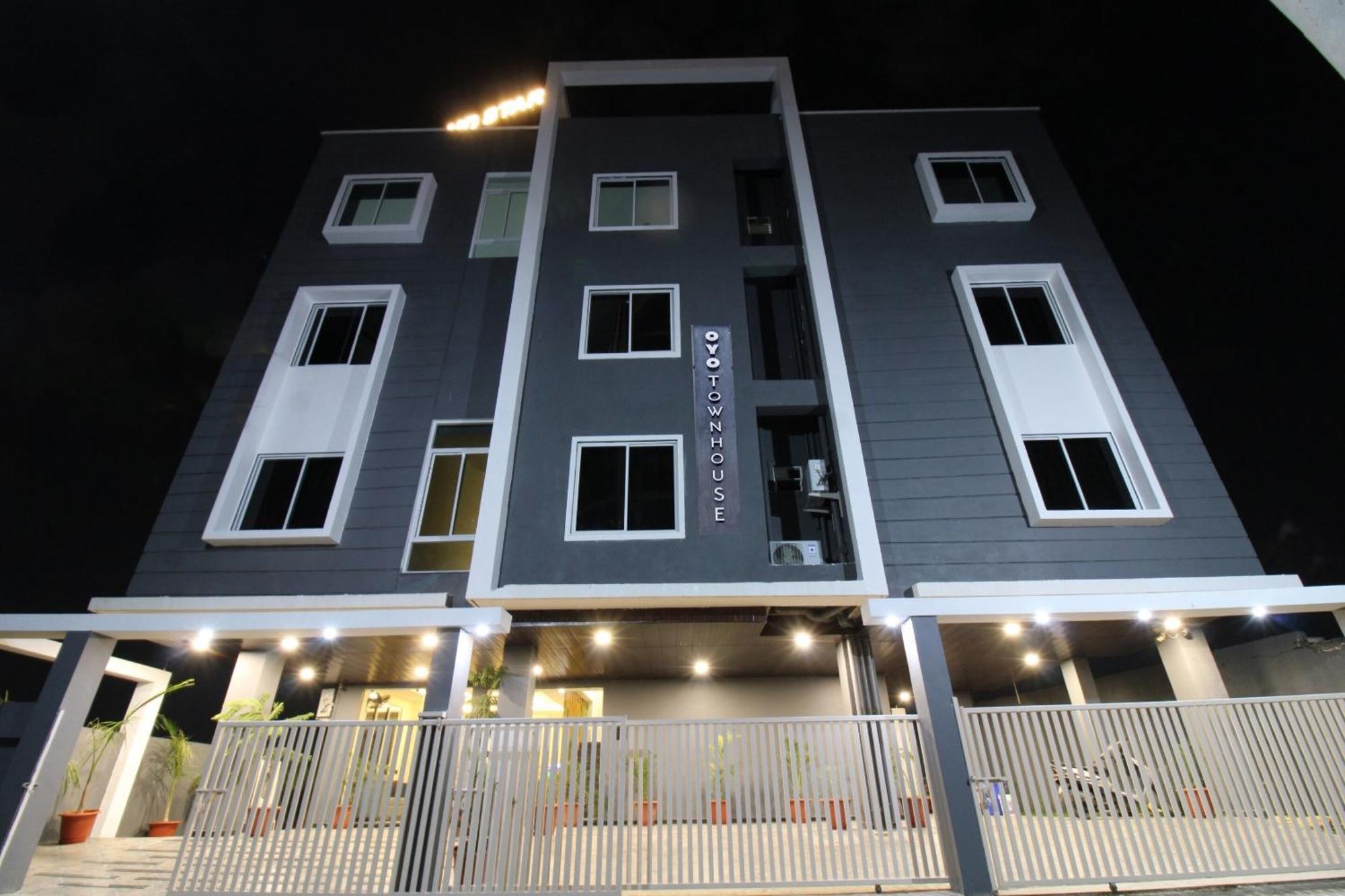 Townhouse Md Star Hotell Nagpur Eksteriør bilde