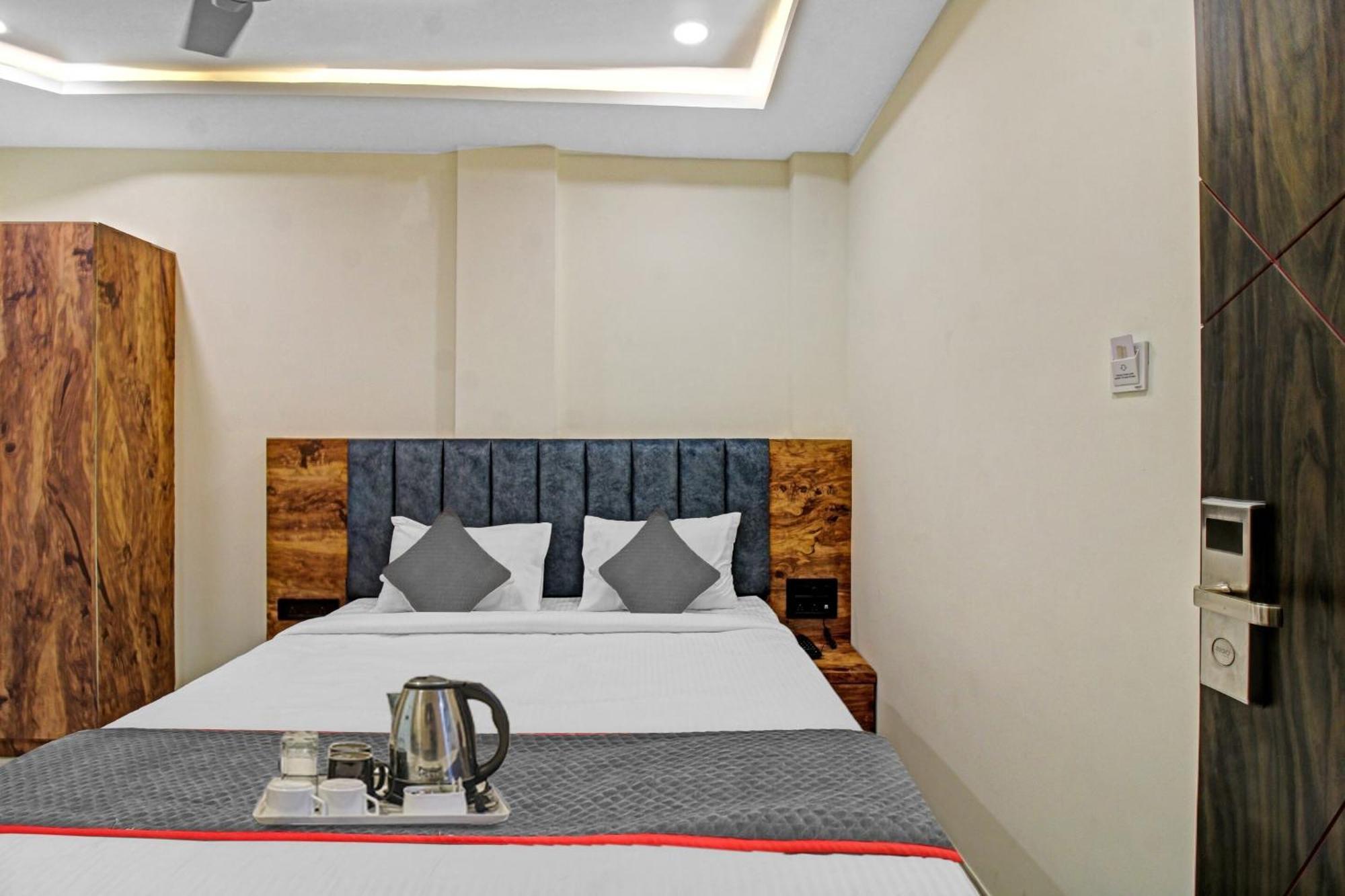 Townhouse Md Star Hotell Nagpur Eksteriør bilde